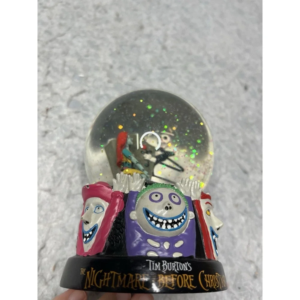 DISNEY NIGHTMARE BEFORE CHRISTMAS SNOWGLOBE BY WESTLAND 25205 JACK SKELLINGTON‎